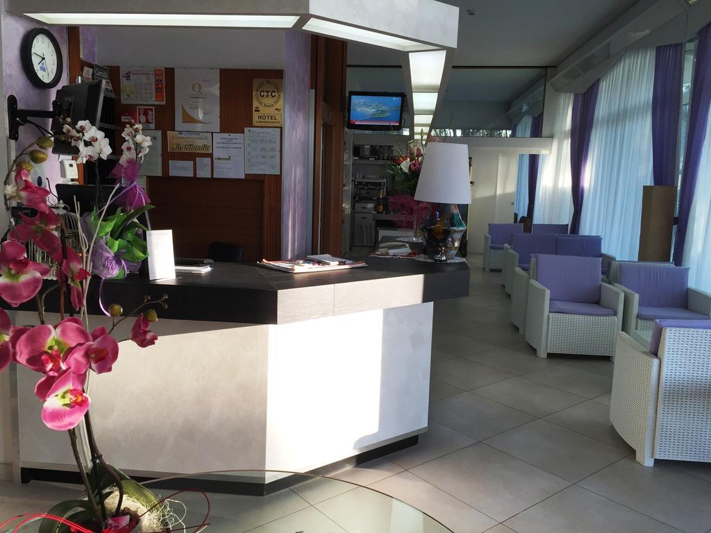 Hotel Sahara Milano Marittima Exterior foto