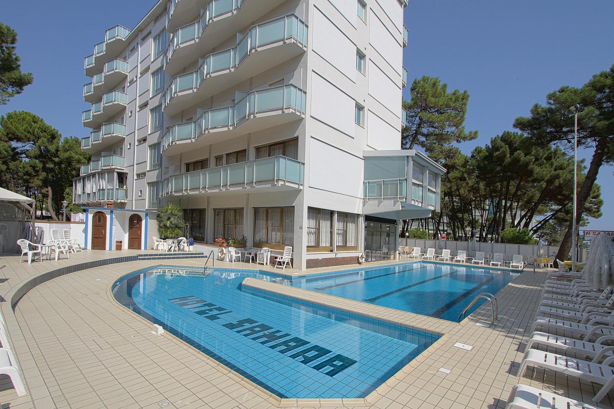 Hotel Sahara Milano Marittima Exterior foto