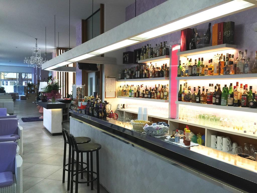 Hotel Sahara Milano Marittima Exterior foto