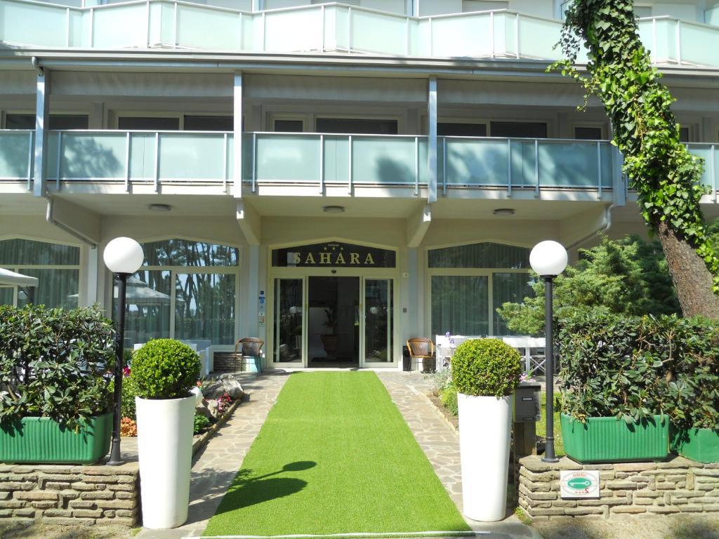 Hotel Sahara Milano Marittima Exterior foto